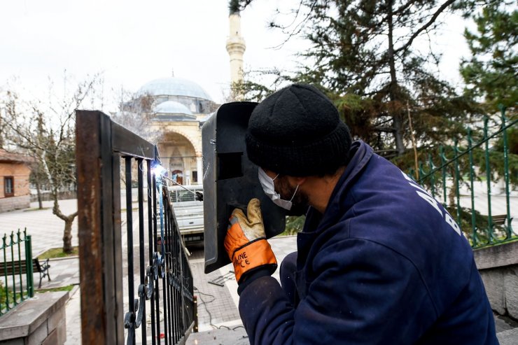 Tarihi camiye yoğun bakım