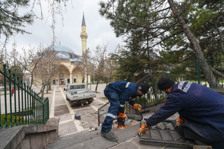 Tarihi camiye yoğun bakım