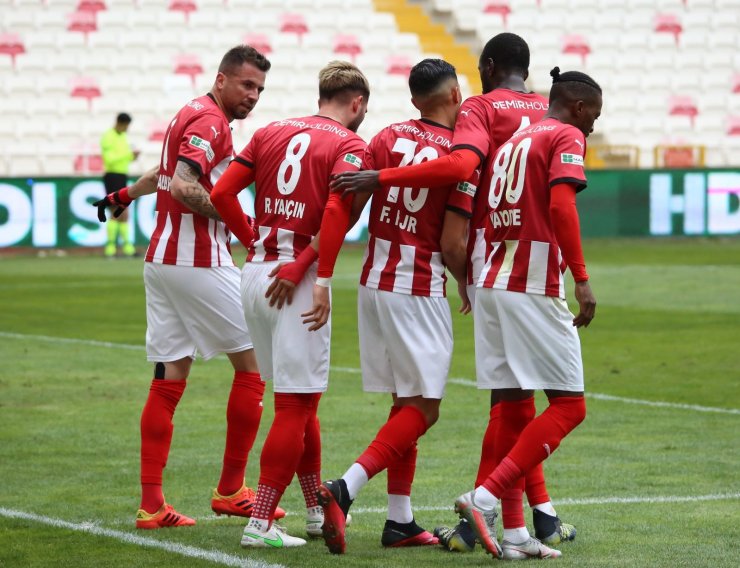 Sivasspor 11 maçtır yenilmiyor