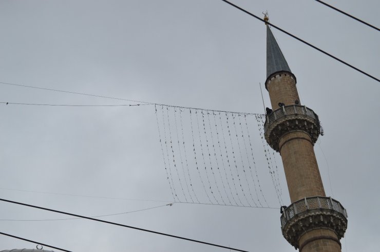 Bu yılın mahyası “Tedbir al, tevekkül et” mesajı taşıyacak