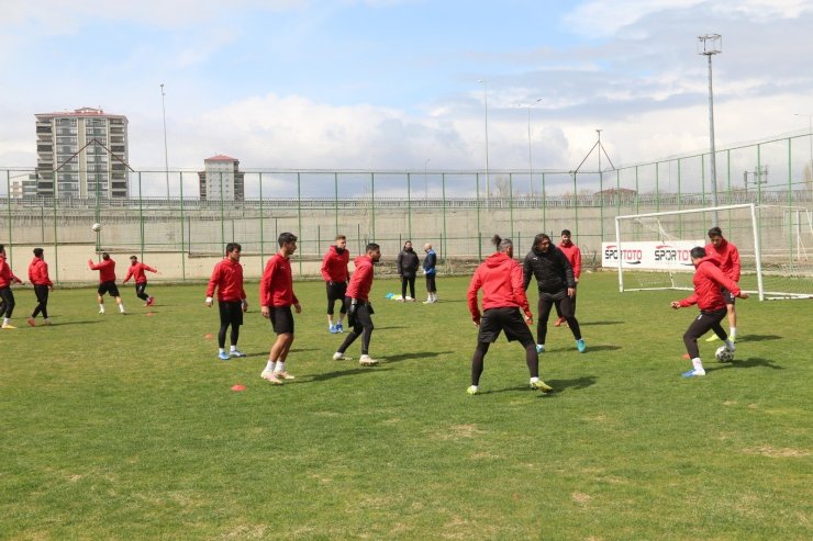 Sivas Belediyespor, Mamak maçı hazırlıklarına başladı