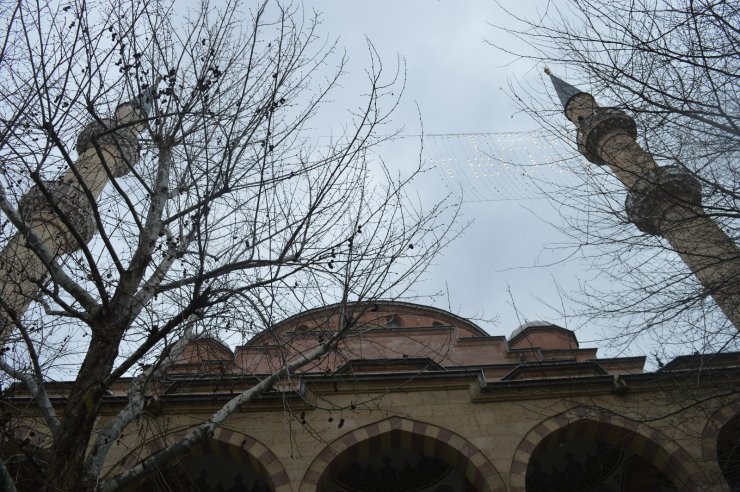 Bu yılın mahyası “Tedbir al, tevekkül et” mesajı taşıyacak