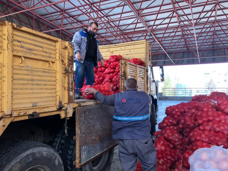 Sincan’da patates ve soğan dağıtımına başlandı