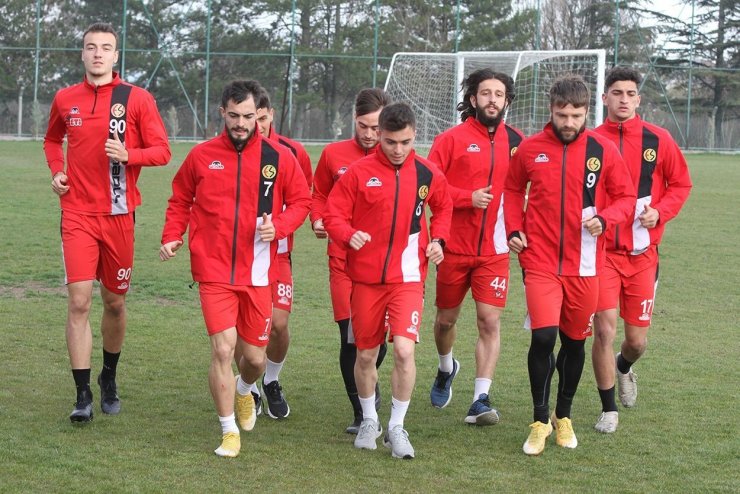 Eskişehirspor Balıkesirspor maçı hazırlıklarına başladı