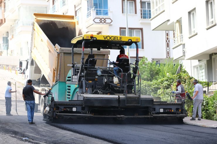 Keçiören Belediyesinden 2 yılda 300 bin ton asfalt serimi