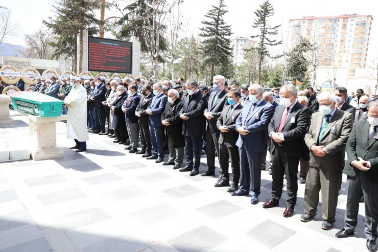 Gazeteci Veli Altınkaya son yolculuğuna uğurlandı