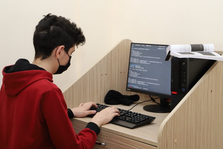 Liseli hackerlere üniversite desteği