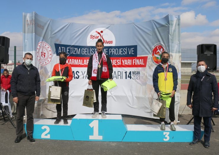 Atletizm kros ligi yarı final yarışları Sivas’ta yapıldı