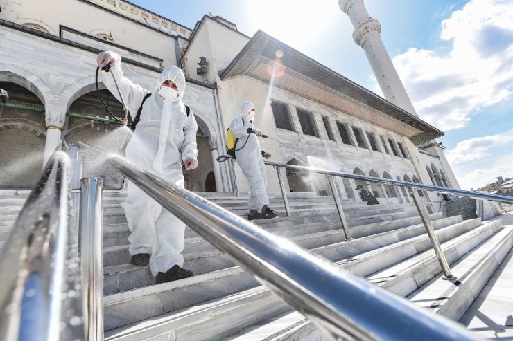 Büyükşehir’den camilerde temizlik seferberliği