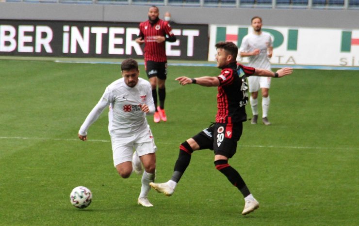 Süper Lig: Gençlerbirliği: 2 - Sivasspor: 3 (Maç sonucu)