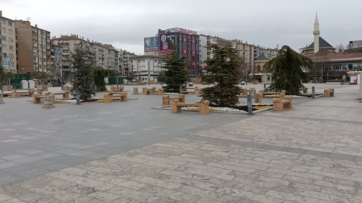 Kırşehir’de cadde ve sokaklar boşaldı