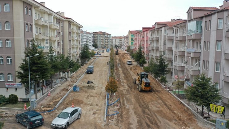 Güzelyurt Mahallesinde dev altyapı ve üstyapı hamlesi için belediye ekipleri tam kadro sahada