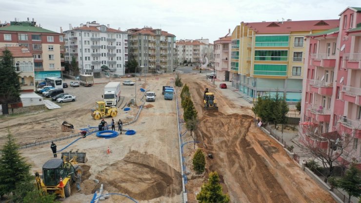 Güzelyurt Mahallesinde dev altyapı ve üstyapı hamlesi için belediye ekipleri tam kadro sahada