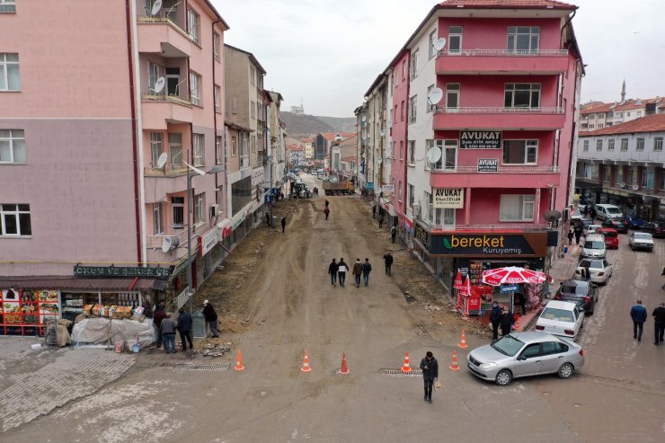 Akdağmadeni İstiklal Caddesinde Büyük Dönüşüm Başlıyor