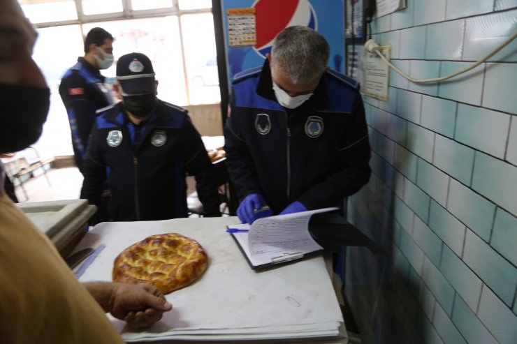 Develi’de zabıta ekiplerinden fırınlara maske ve hijyen denetimi