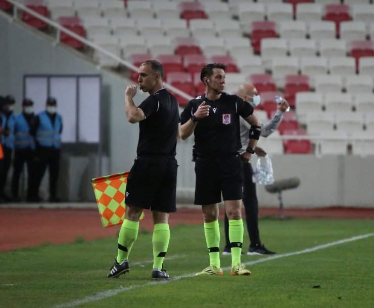 Süper Lig: D.G. Sivasspor : 0 Beşiktaş: 0 (Maç sonucu)