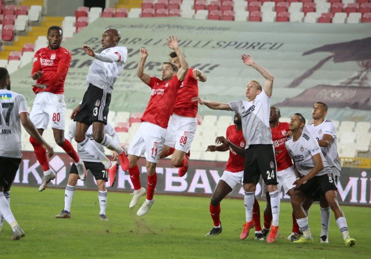 Süper Lig: D.G. Sivasspor : 0 Beşiktaş: 0 (Maç sonucu)