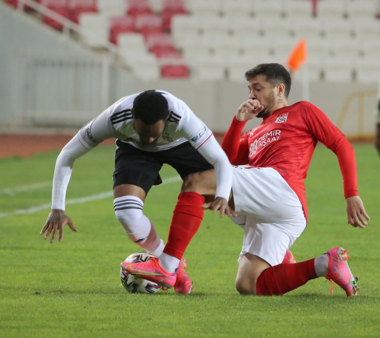 Süper Lig: D.G. Sivasspor : 0 Beşiktaş: 0 (Maç sonucu)