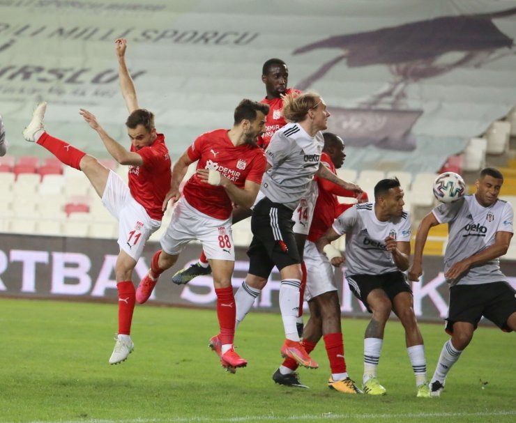 Süper Lig: D.G. Sivasspor : 0 Beşiktaş: 0 (Maç sonucu)