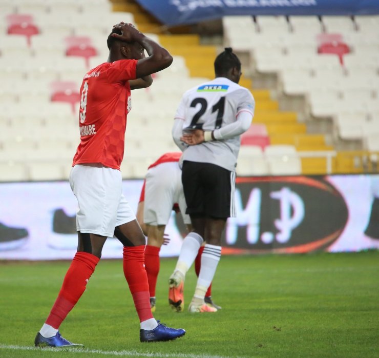 Süper Lig: D.G. Sivasspor : 0 Beşiktaş: 0 (Maç sonucu)