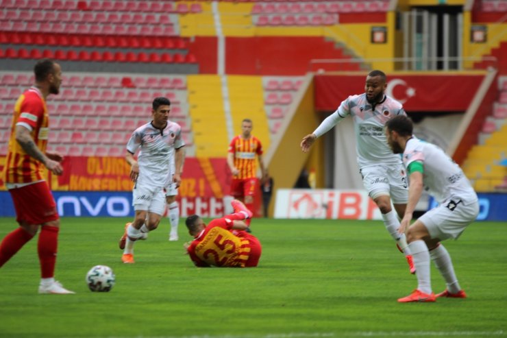 Süper Lig: Hes Kablo Kayserispor: 0 - Gençlerbirliği: 0 (Maç devam ediyor)