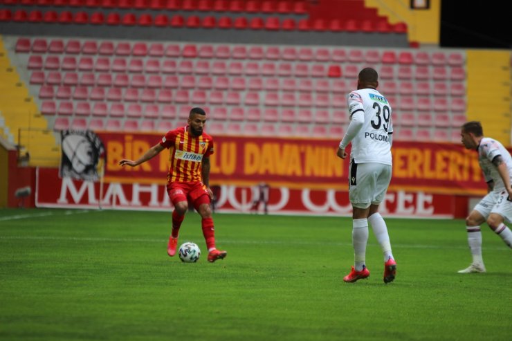 Süper Lig: Hes Kablo Kayserispor: 0 - Gençlerbirliği: 0 (Maç devam ediyor)