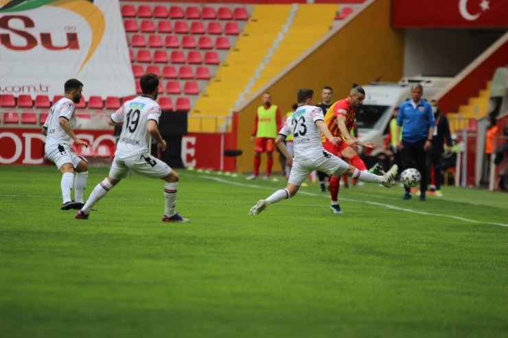 Süper Lig: Hes Kablo Kayserispor: 2 - Gençlerbirliği SK: 2 (Maç sonucu)