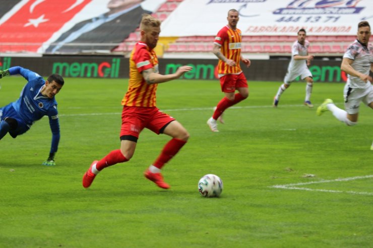 Süper Lig: Hes Kablo Kayserispor: 1 - Gençlerbirliği: 0 (İlk yarı)