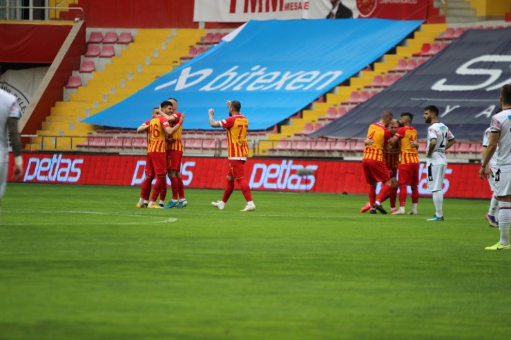 Süper Lig: Hes Kablo Kayserispor: 1 - Gençlerbirliği: 0 (İlk yarı)