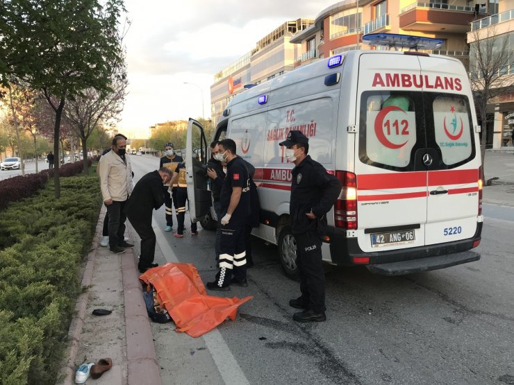 Motosikletin çarptığı anneanne ve torunu hayatını kaybetti