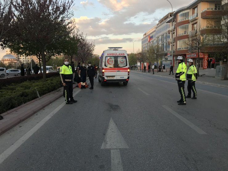 Motosikletin çarptığı anneanne ve torunu hayatını kaybetti