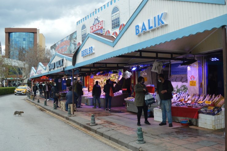 Sezonu bitiren balıkçılar başka iş arayışında