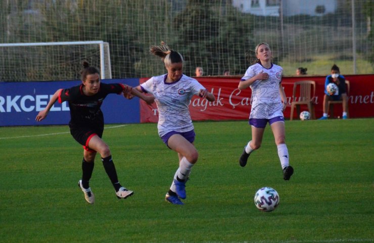 Kadınlar Futbol Ligi D Grubu: Karadeniz Ereğli Belediyespor: 0 Kayseri Gençlerbirliği: 1