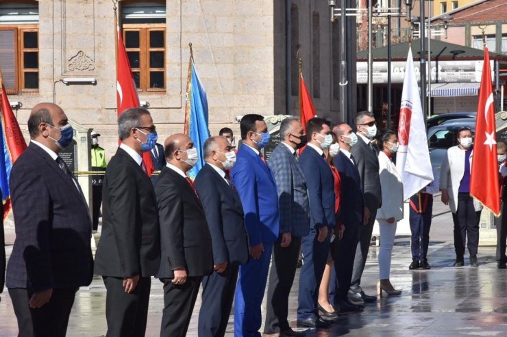 Aksaray’da pandemi gölgesinde 23 Nisan töreni