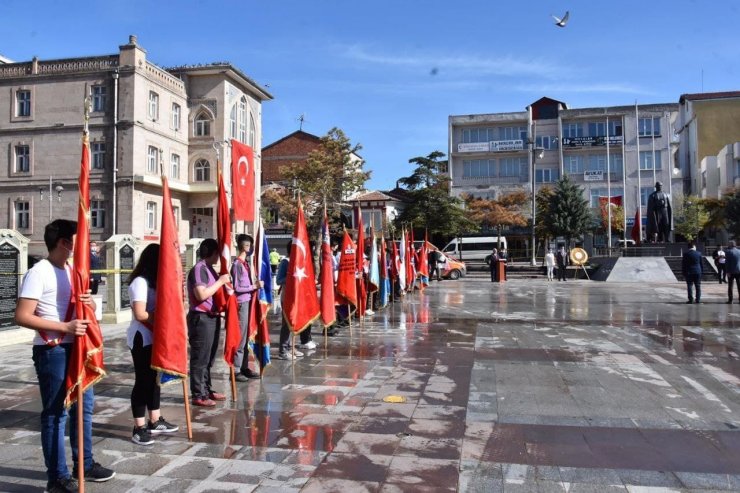 Aksaray’da pandemi gölgesinde 23 Nisan töreni