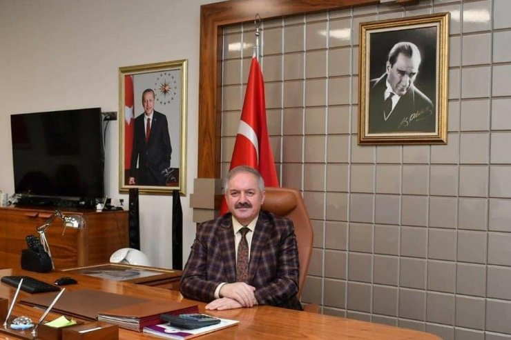 Türkiye’nin en büyük bayrak direklerinden biri Kayseri OSB’ye dikildi