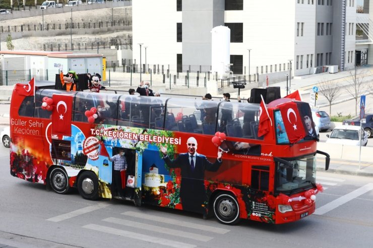 Keçiören’de üstü açık otobüsle 23 Nisan coşkusu