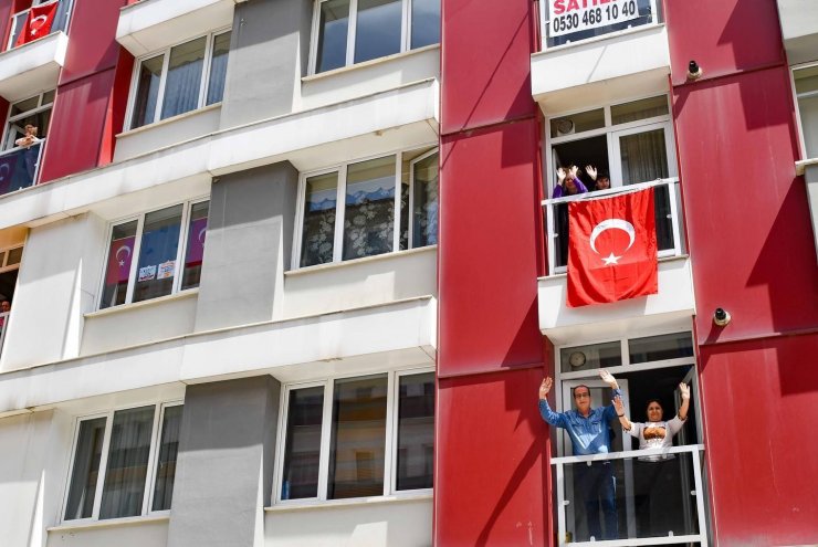 Eskişehir’de 23 Nisan konvoyu düzenlendi