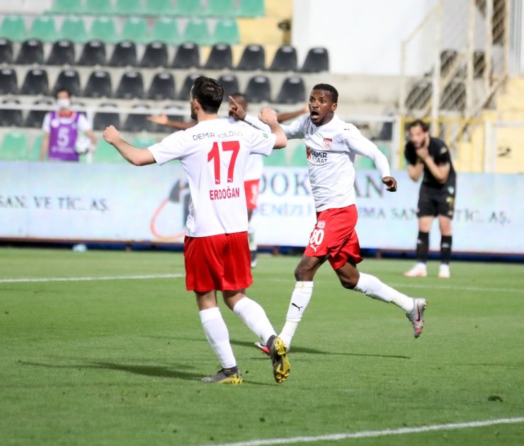 Kayode gol sayısını 4 yaptı