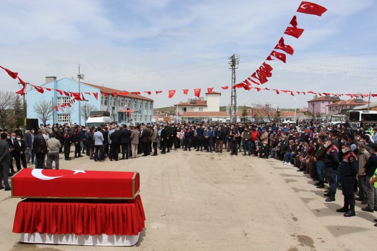 Ankara şehidini toprağa verdi