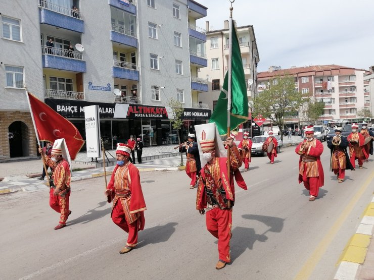 Aksaray’da vatandaşlara atlı kortej ve mehter takımı ile moral konseri