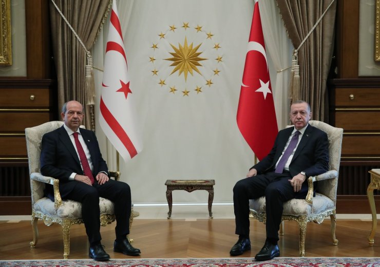 Cumhurbaşkanı Recep Tayyip Erdoğan, KKTC Cumhurbaşkanı Ersin Tatar ile Cumhurbaşkanlığı Külliyesinde görüştü.