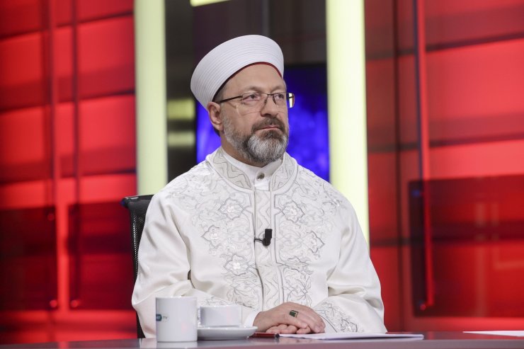 Diyanet İşleri Başkanı Erbaş, "İyilik Vakti" programına konuk oldu