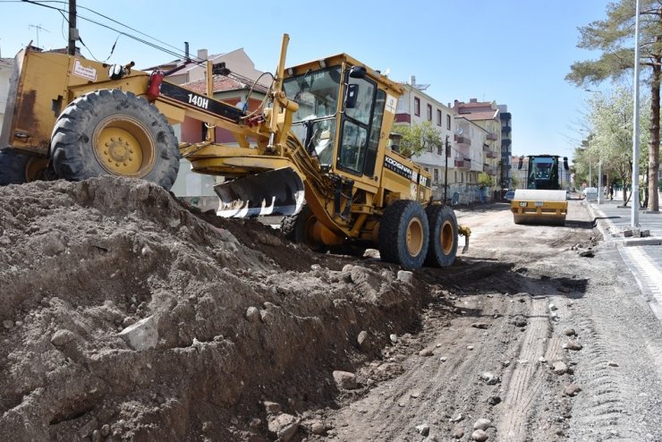 Kocasinan’daki modern ve konforlu yol çalışmaları, vatandaşları memnun etti