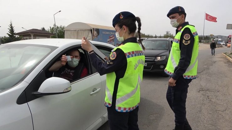 43 ilin geçiş güzergahında ’tam kapanma’ yoğunluğu: Araç trafiği havadan görüntülendi