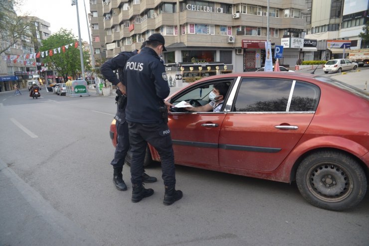 Başkent’te kapanma başladı, polis ekipleri tek tek kontrol etti