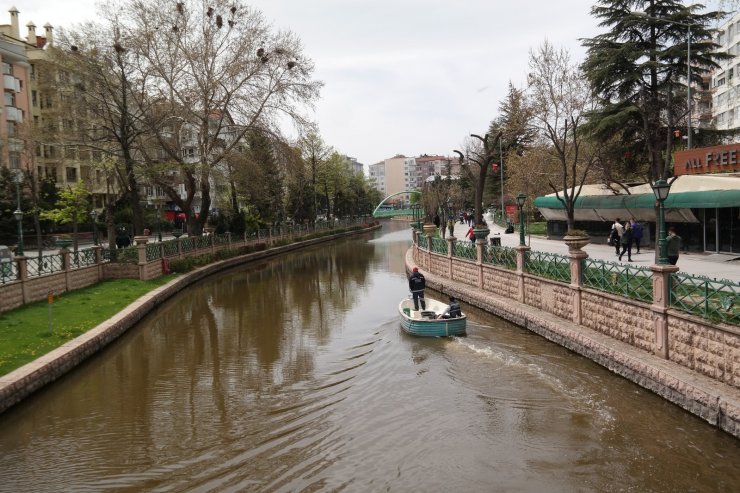 Eskişehir’de renkli bahar manzaraları