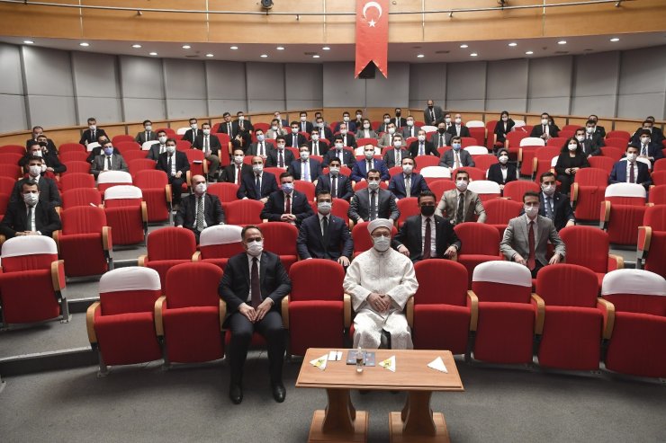 Diyanet İşleri Başkanı Erbaş: “Ne kadar faydalı işler yaparsanız o kadar çok hayırlı bir insan olursunuz”