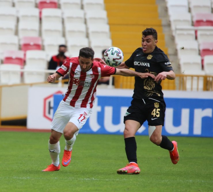 Süper Lig: D.G. Sivasspor: 0 - H.Y. Malatyaspor: 0 (İlk yarı)