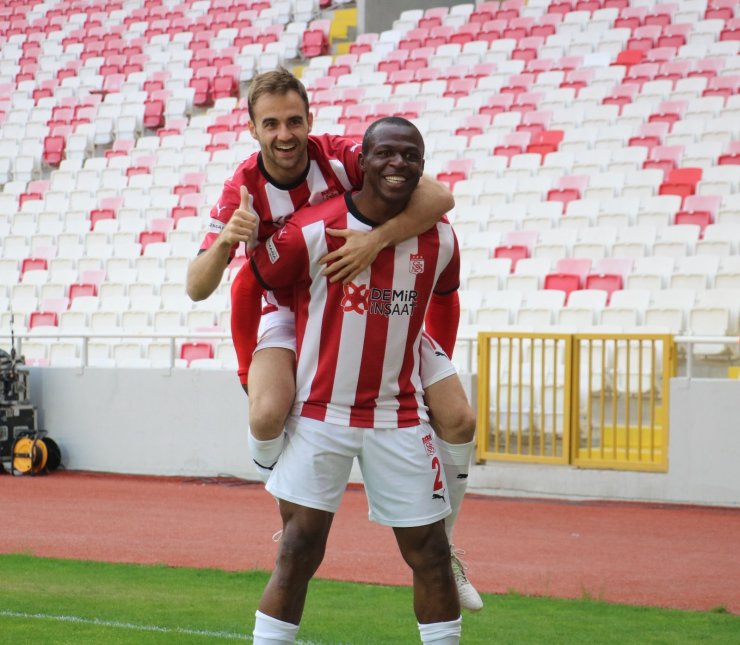 Süper Lig: DG Sivasspor: 1 - Yeni Malatyaspor: 0 (Maç sonucu)